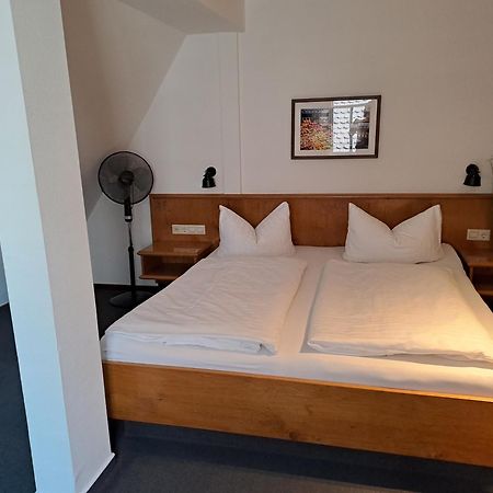 Stadthotel Waldhorn Kirchheim unter Teck Extérieur photo